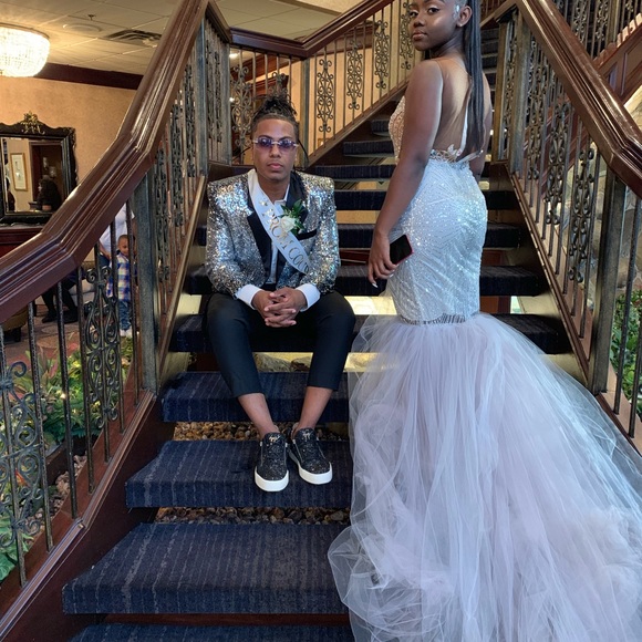 DIAMOND PROM DRESS - Picture 4 of 5